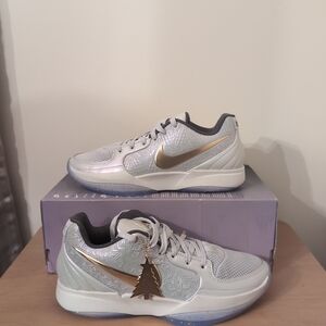 Nike Ja 2 Tree Top Light Silver & Metallic Gold Mens Size 8 FV6070-002 No Lid